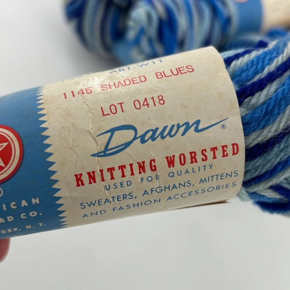 Dawn Knitting Worsted Yarn 1145 Shaded Blues 100% Virgin Wool‎ 7 1 oz Skeins